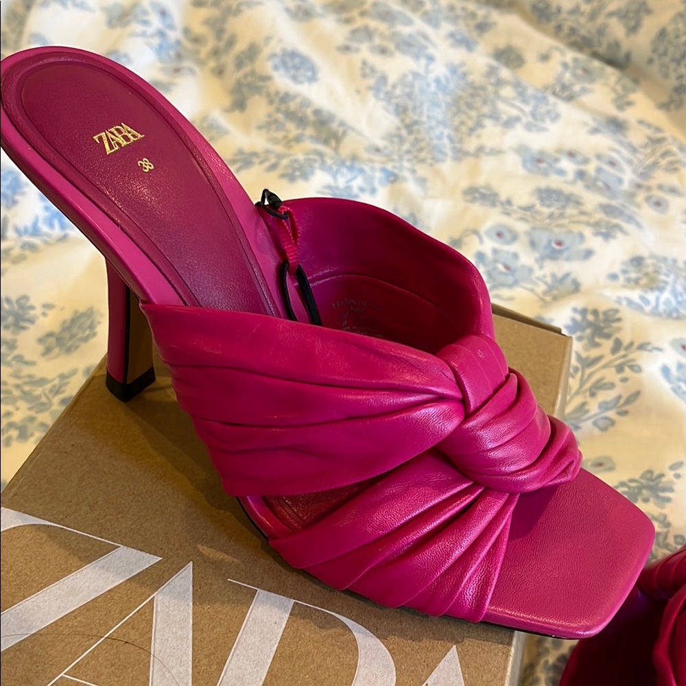 Zara Women's Fuschia pink Heels Sandals 38 NIB (see additional listing in green)